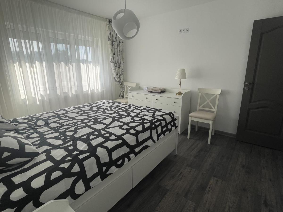 Vulcan Apartment Buzău Exterior foto